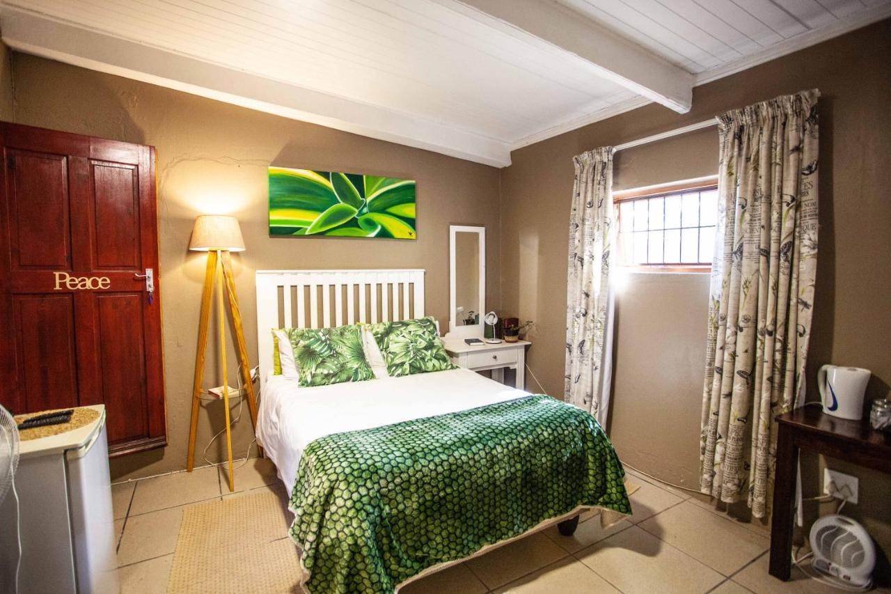 Flametree Guesthouse سويلندام الغرفة الصورة